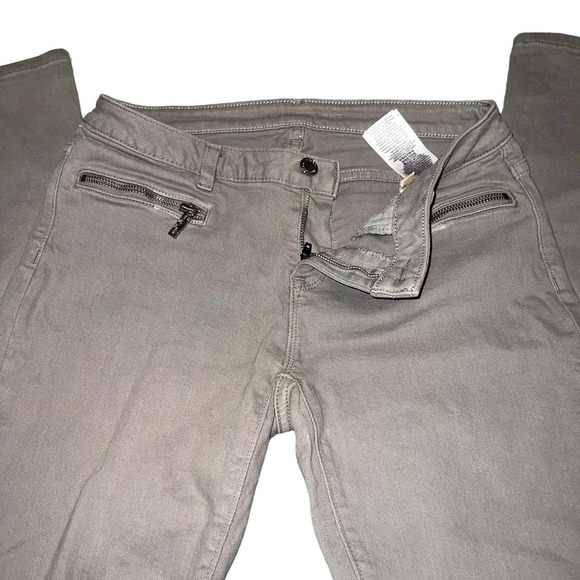 MICHAEL Michael Kors GREY Jeans with Zip Pocket Detail - Size 2 - Picture 5 of 12